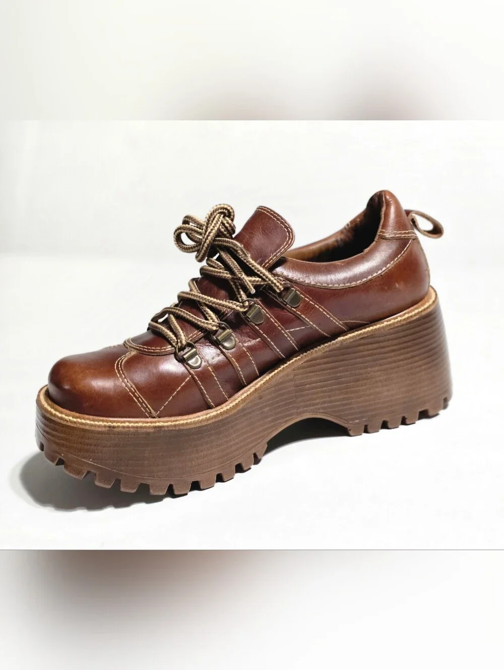 RARE Steve Madden Chunky 2000's Platform Lace-Up Women's 8 in Brown